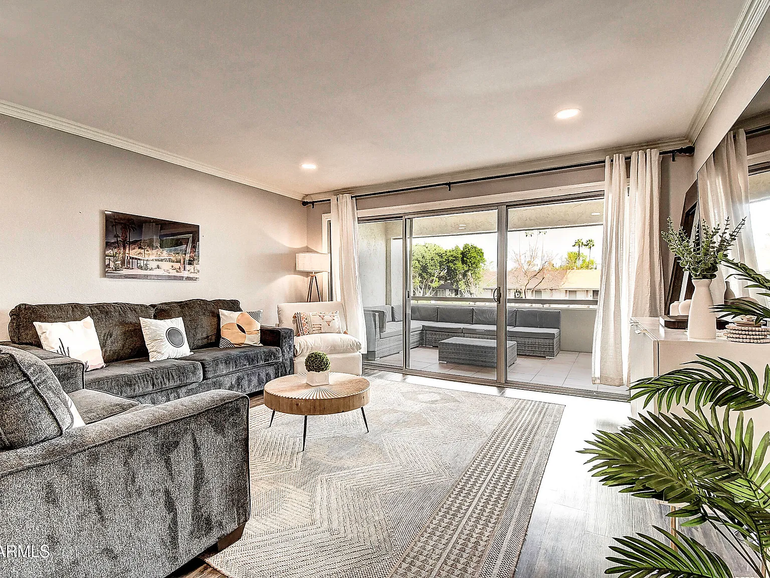 2 bed, 2.0 bath, 1140 sqft, $2,750 — Photo 2