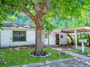 109 15th St, Hondo, TX 78861