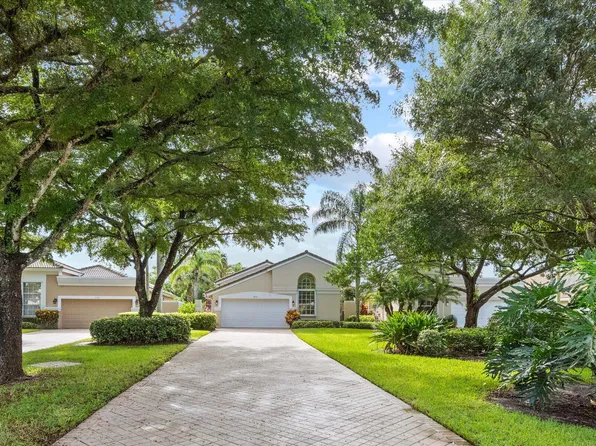 4754 Carlton Golf Drive, Lake Worth, FL 33449