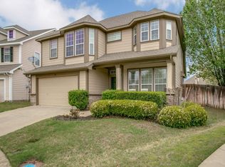 100 Myrtle Cres, Grapevine, TX 76051