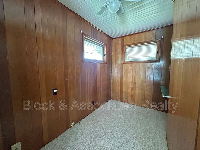 2 bed, 1.5 bath, 1030 sqft, $1,320 — Photo 3