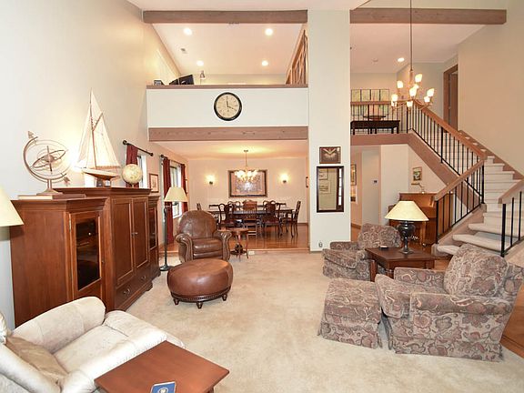 5th image of 5330 Five Knolls Dr