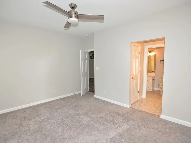 5309 Village Square Ct — Photo 13