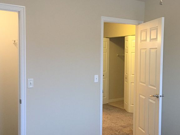 3rd image of 6702 S Pine Landing Way