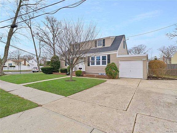 2nd image of 200 Cartwright Blvd