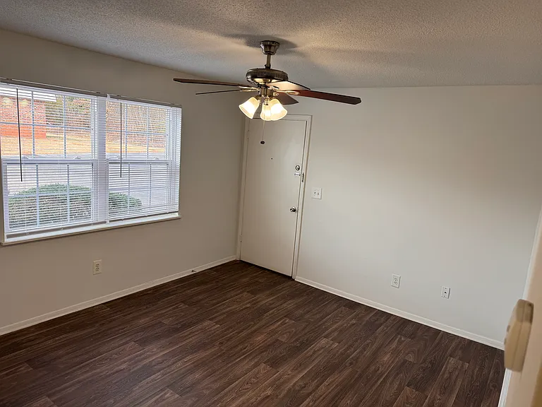 Hunting Ridge Apartments — Photo 15
