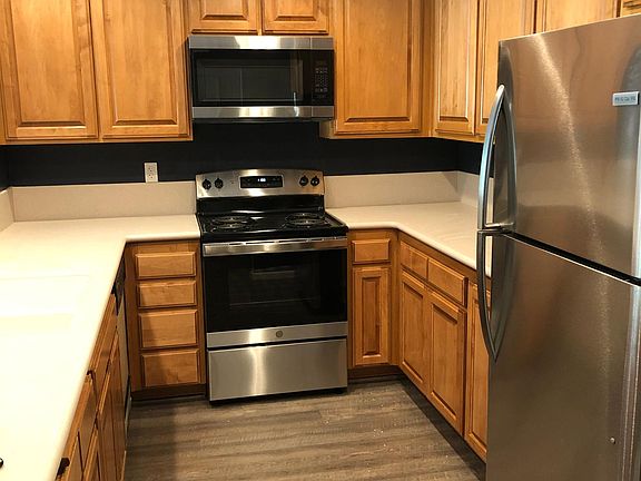 3rd image of 12505 Oaks North Dr