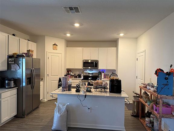 3rd image of 4682 SW 83rd Loop