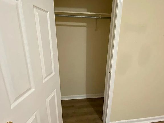 3rd image of 11182 Main St