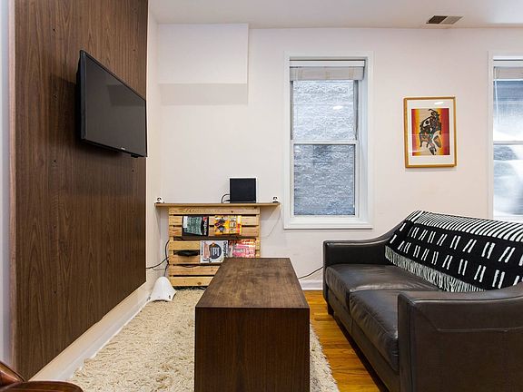 3rd image of 1369 W Crystal St APT 1
