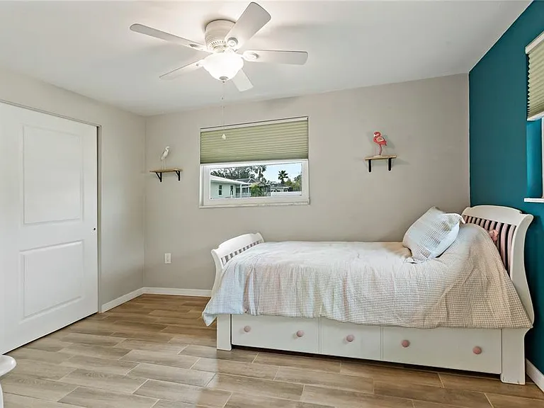 1675 Blakemore Ln — Photo 29