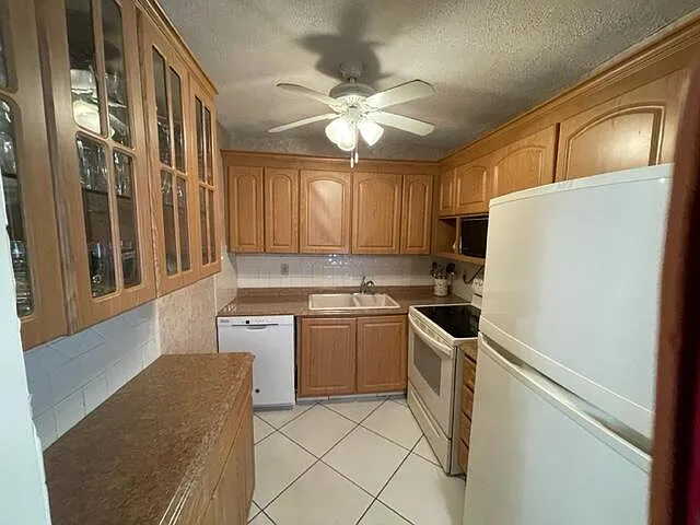 2 bed, 1.0 bath, 815 sqft, $2,900 — Photo 3