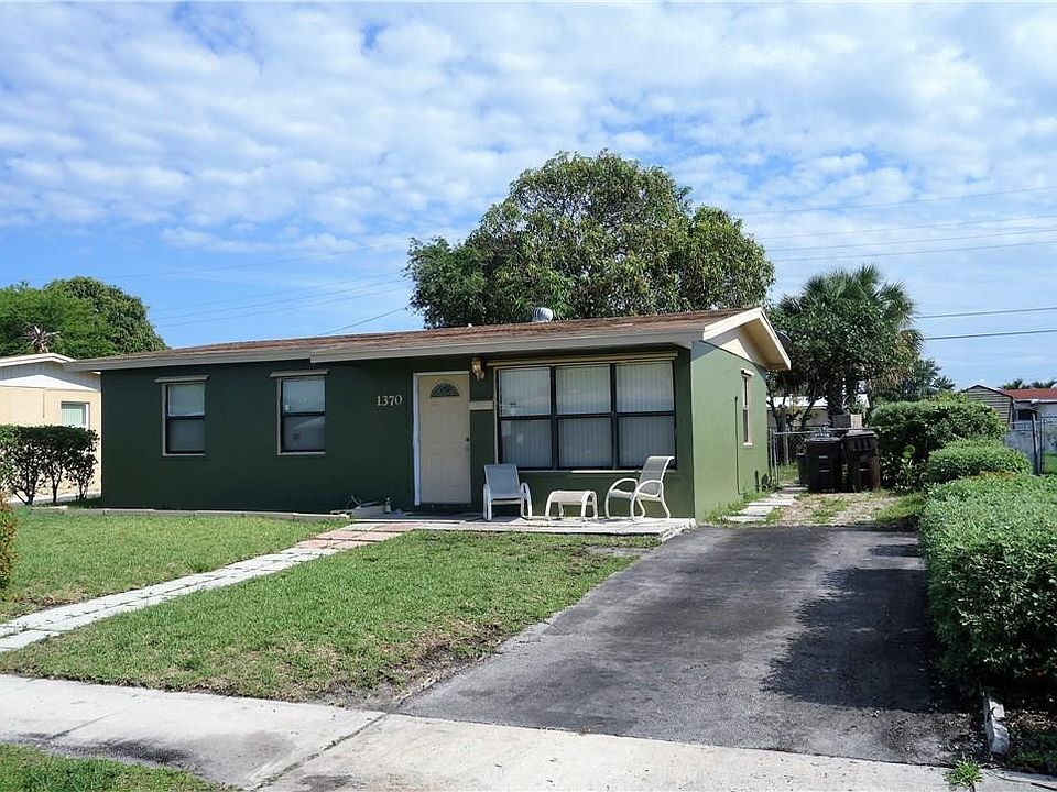 1st image of 1370 NE 9th Street