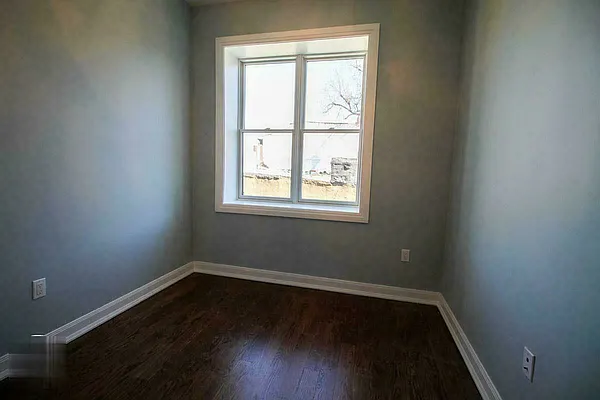 Rented by Reside New York | media 11