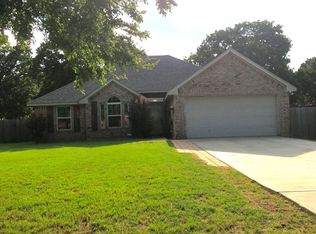 1211 Overland Dr, Bridgeport, TX 76426