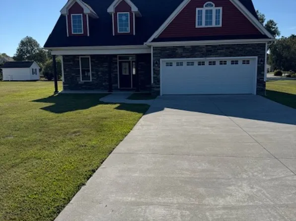 102 Windyfield Dr, Goldsboro, NC 27530