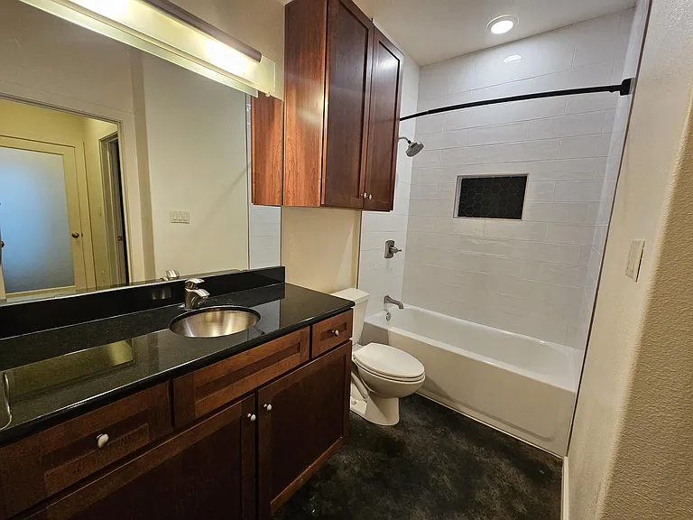 2528 Wedglea Dr — Photo 13