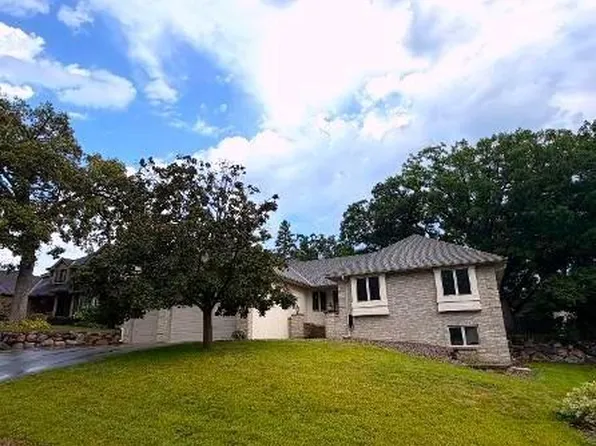 13172 Galleria Pl, Apple Valley, MN 55124