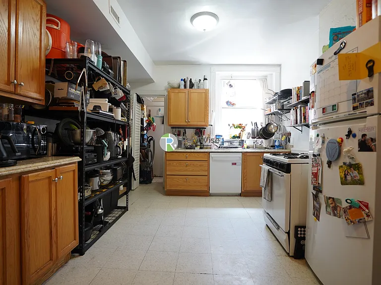 10 Foster St #1 — Photo 16