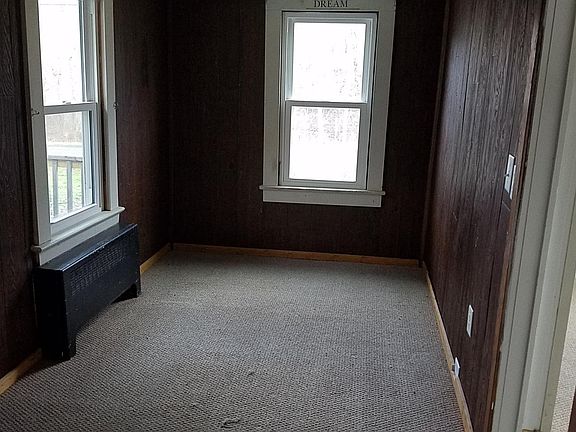 Computer/reading/gaming room