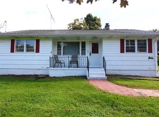 16 Thomas Jefferson Pl, Middletown, NY 10940