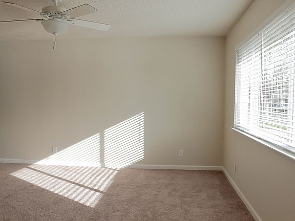 5th image of 4255 Sloan Dr