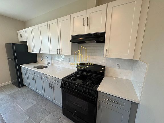 2nd image of 65 S Harrison St #155