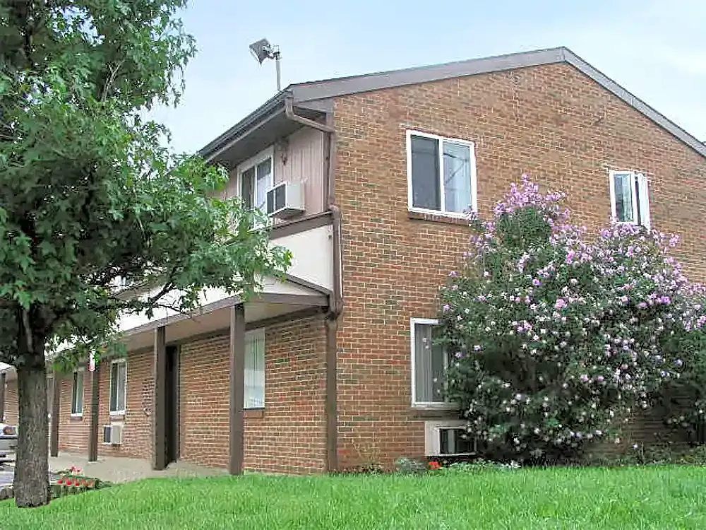 Celeron Suites — Photo 1