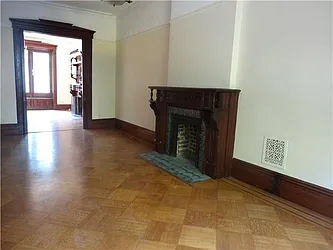 Rented by R New York