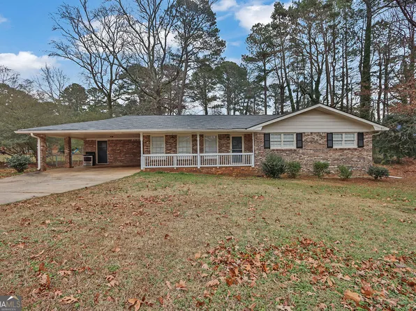 886 Oakhill Ct, Stone Mountain, GA 30087