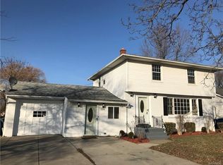 1170 Maple Rd, Amherst, NY 14221