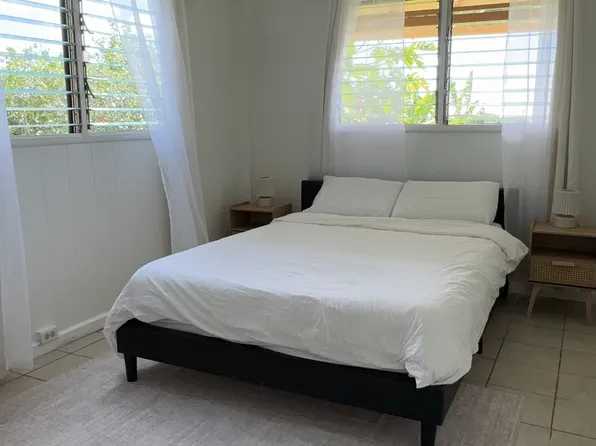 (undisclosed Address), Haleiwa, HI 96712