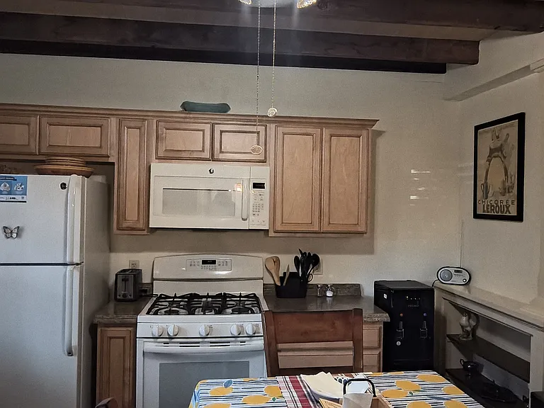 314 S Leroux St #4 — Photo 8
