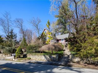 51 Tanglewylde Rd, Lake Peekskill, NY 10537