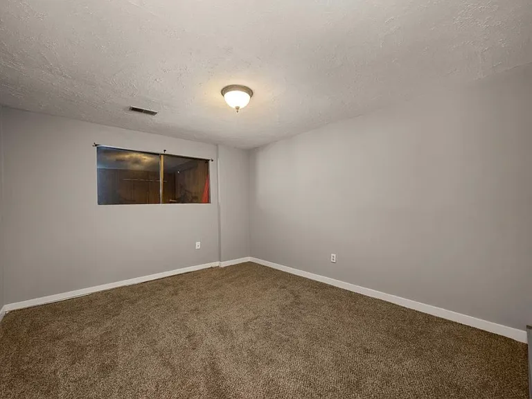 11825 N Fairwood Dr — Photo 34