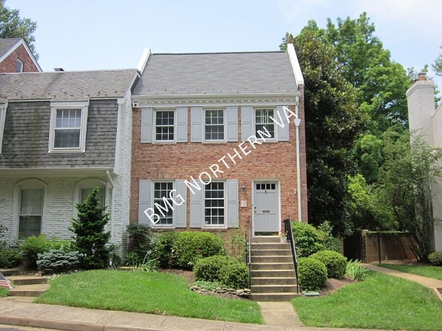 1st image of 1160 Wimbledon Dr