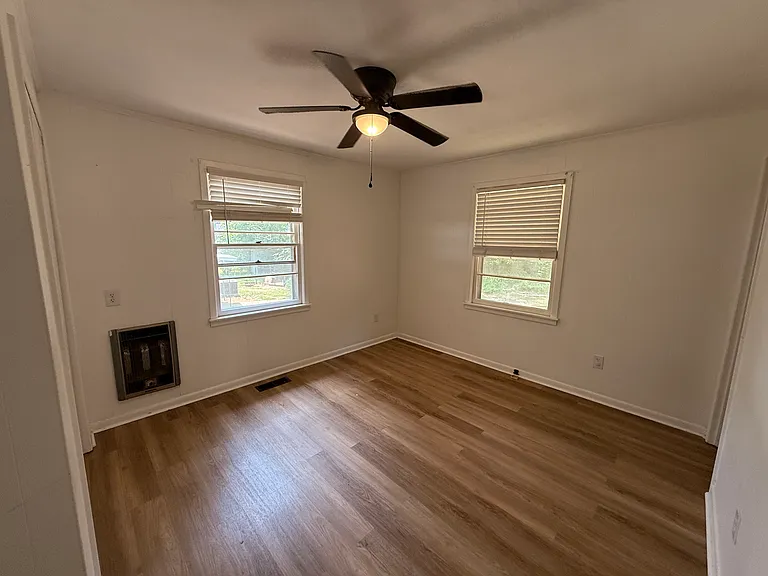 163 Summar Dr — Photo 10