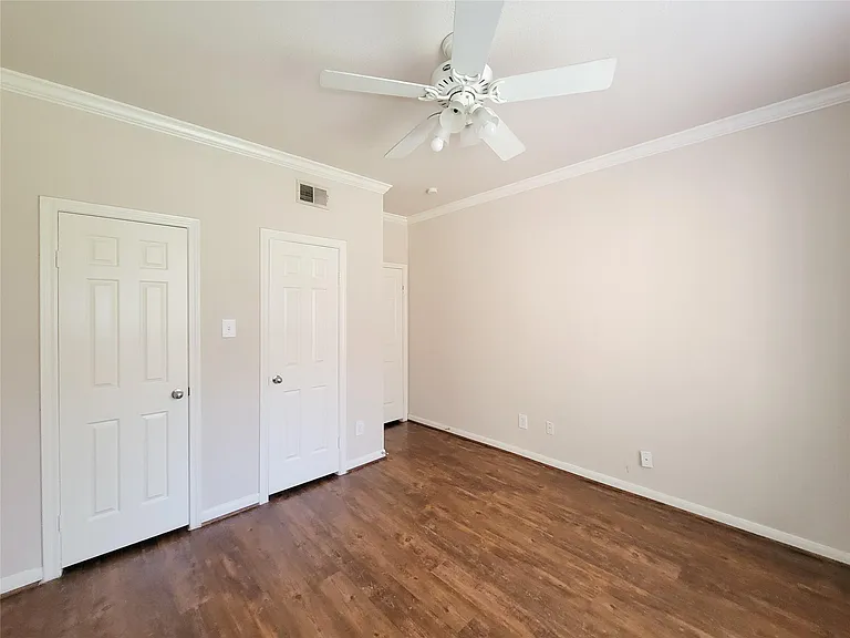 2255 Braeswood Park Dr #259 — Photo 23