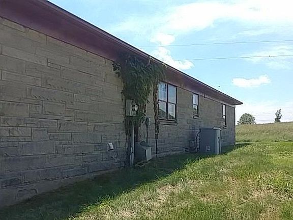 3rd image of 3550 State Highway 1781