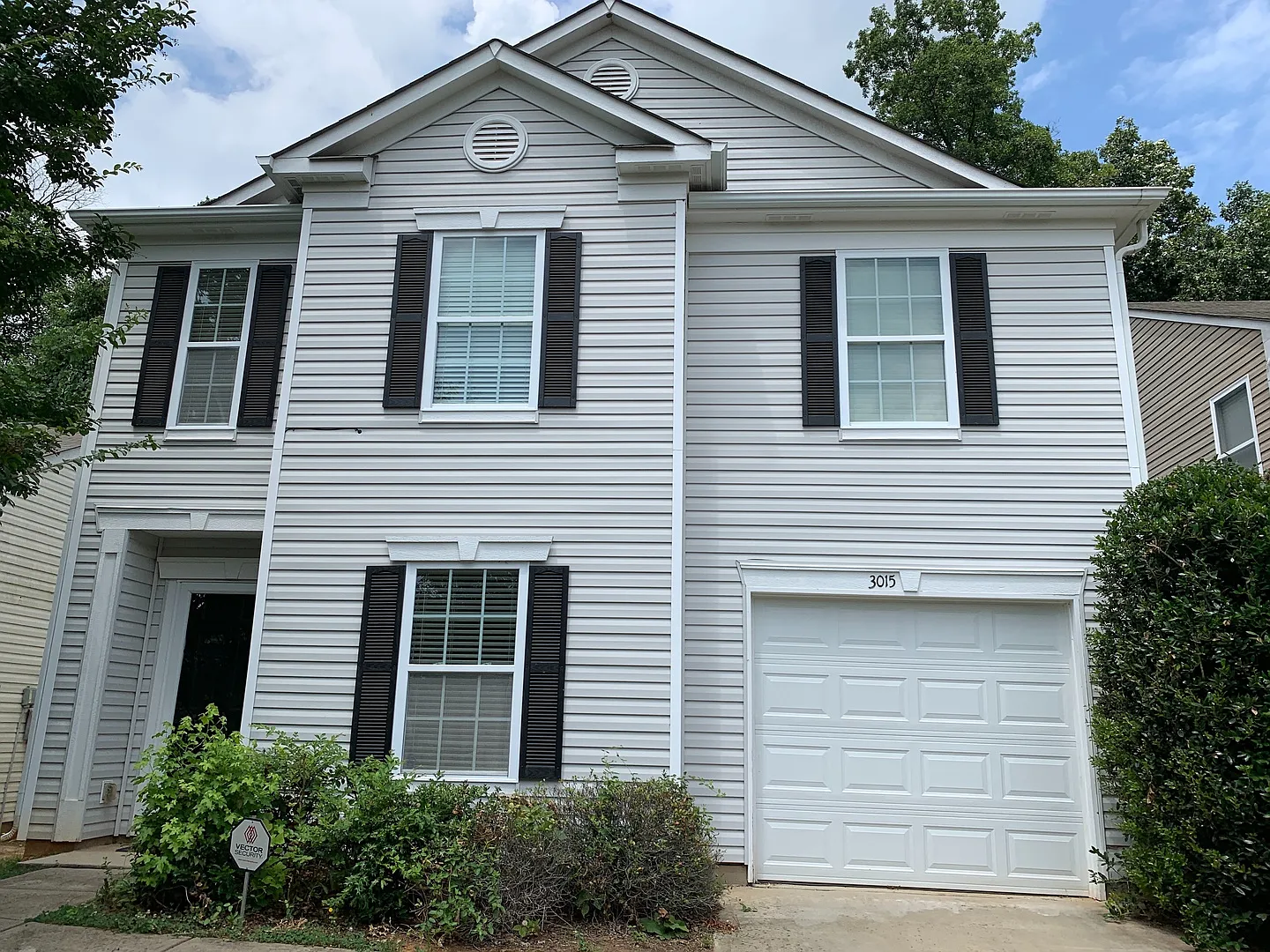 CH103-3015 Meadow Knoll Drive — Photo 1