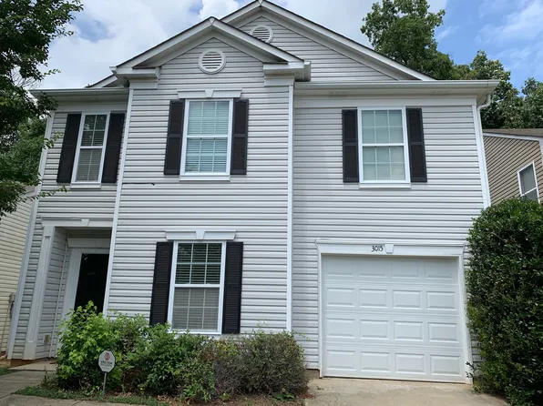 3015 Meadow Knoll Dr, Charlotte, NC 28269