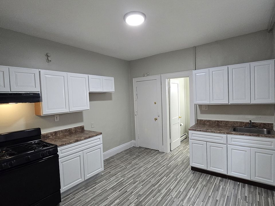 1st image of 112 Eastern Pkwy #2RR