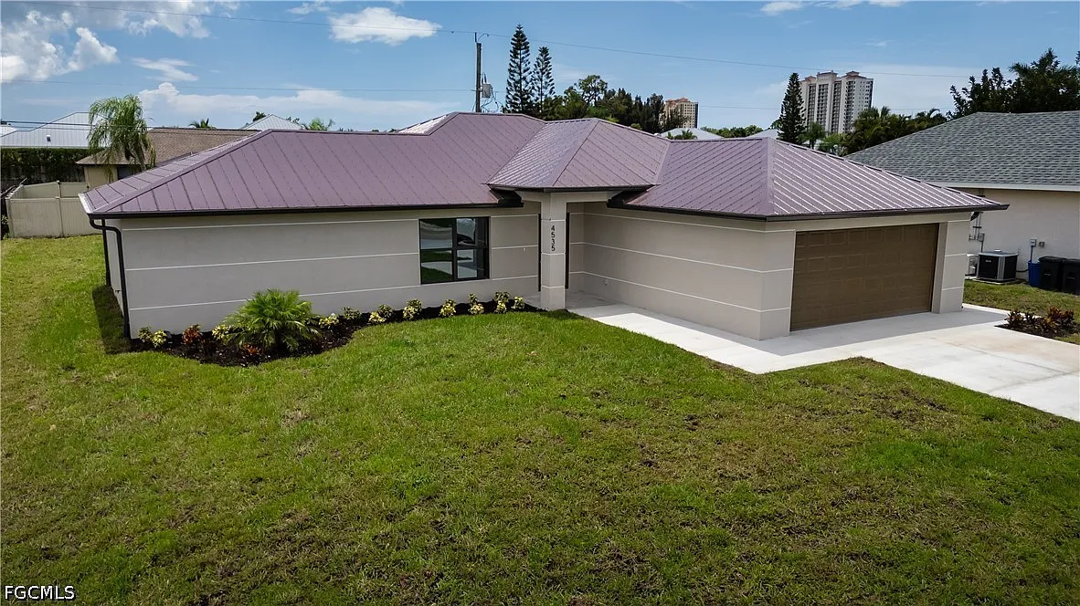 4 bed, 4.0 bath, 1667 sqft, $3,500 — Photo 1