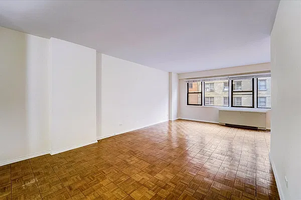Rented by R New York | media 2