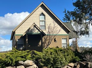 4637 Marsh Hawk Dr, Klamath Falls, OR 97601