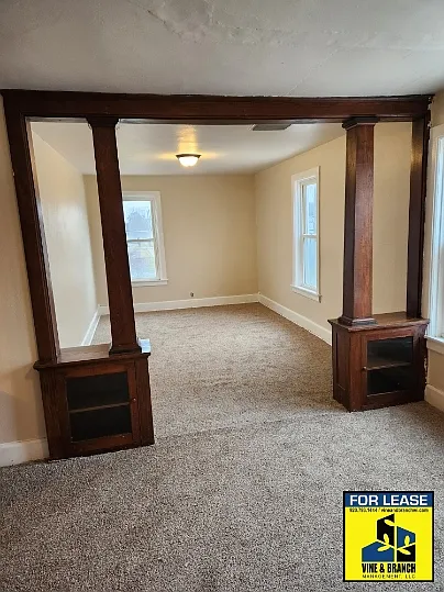 806 N Water St — Photo 4