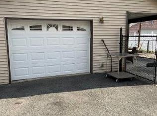 35 Agar Pl, South Hackensack, NJ 07606
