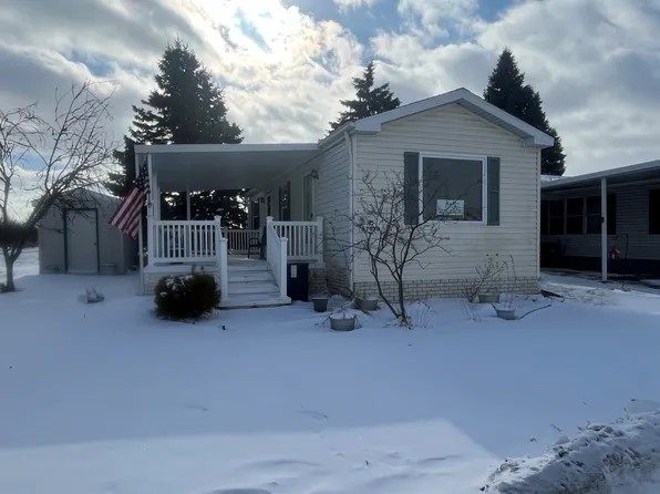 57058 Meadow, New Haven, MI 48048