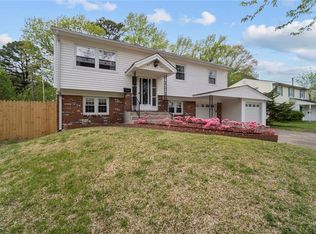841 Stratford Hall Dr, Virginia Beach, VA 23452