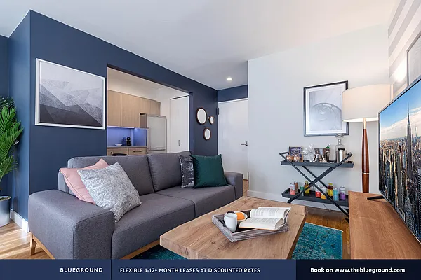 Rented by The Blueground | media 210